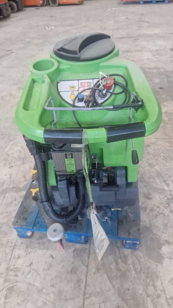 Maquina de fregar suelos - Modelo CR70 - Imagen 4